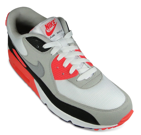 nike-air-max-90-infrared-euro-release-03