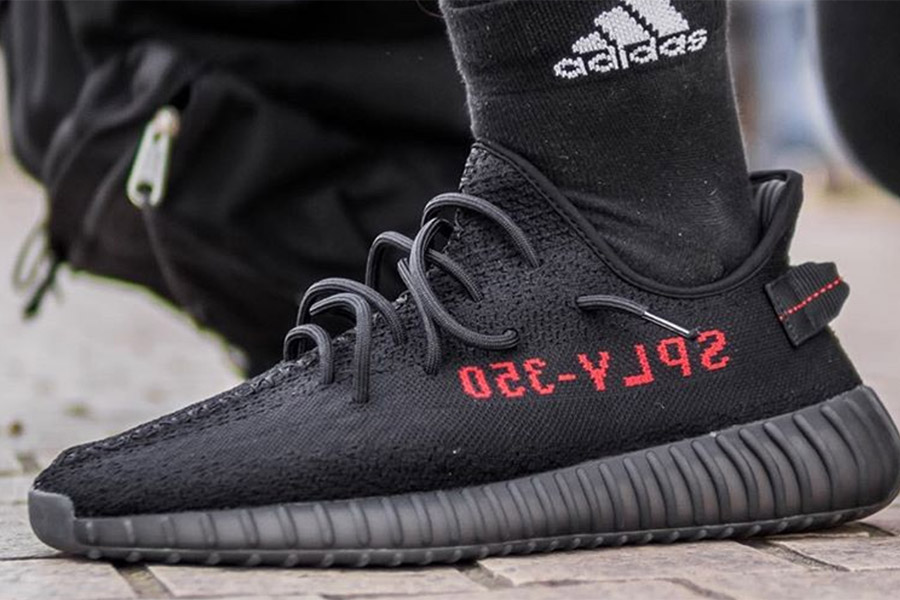 adidas Yeezy 350 Boost V2 Core Black/Core Red - Preview - Le Site ...