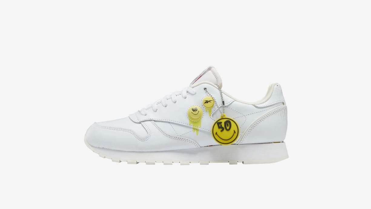 Reebok Smiley Classic Leather Pump 50th
