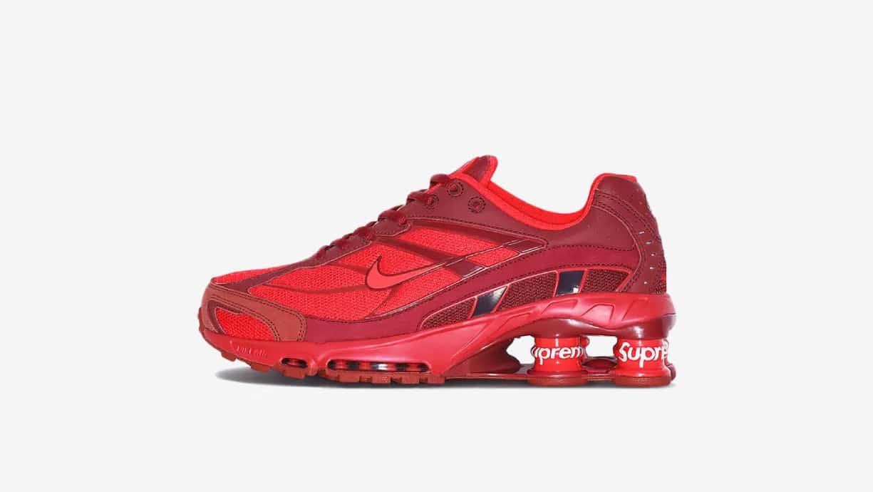 https://cdn.lesitedelasneaker.com/wp-content/images/2022/06/supreme-nike-shox-ride-2-speed-red-pic01.jpg